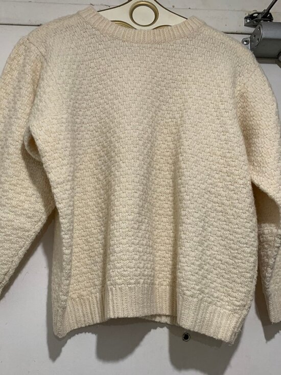 VINTAGE KNITTED PATTERNS WOOL SWEATERS SIZE S/M - Picture 6 of 11
